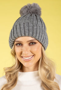 Chunky Knit Pom Pom Beanie