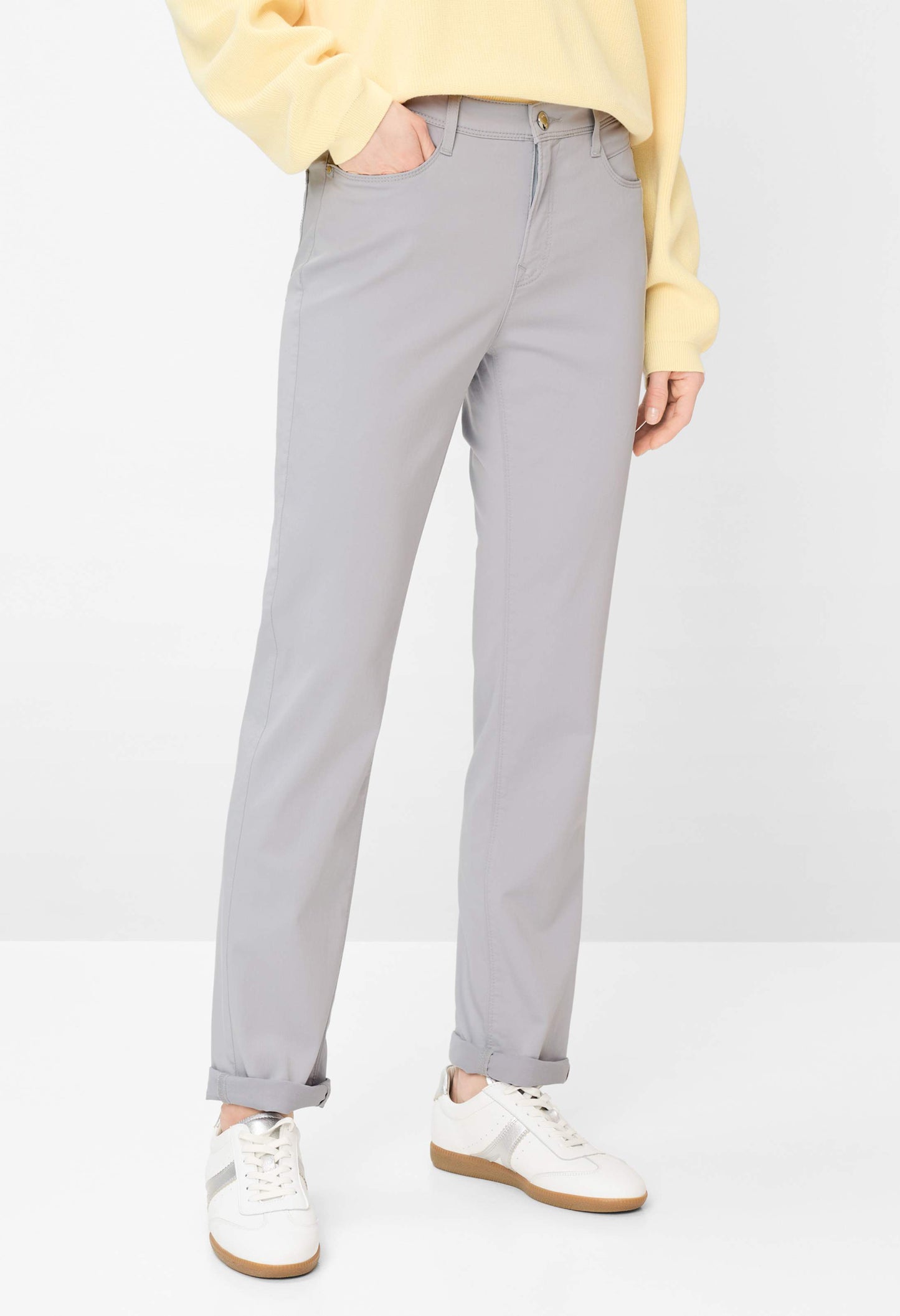 Carola Femenine Fit Trousers