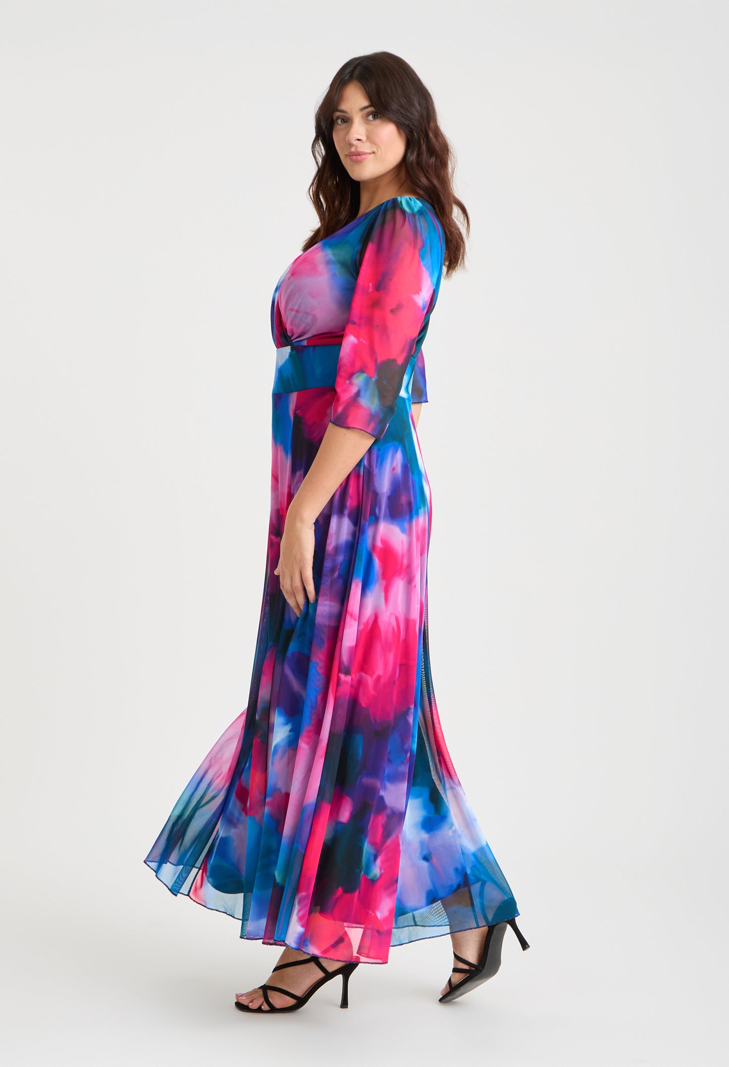 Verity Curve+ Maxi Dress