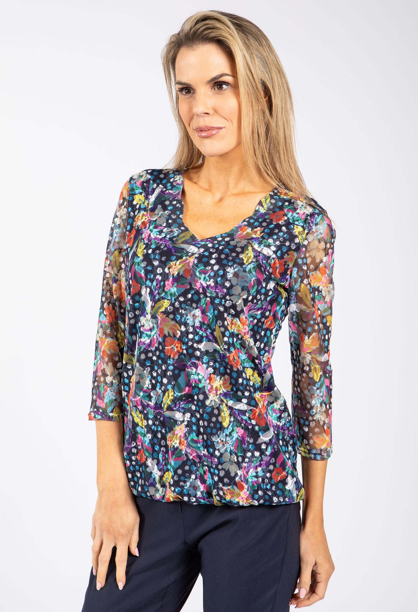 Scalloped Neck Floral Lace Top