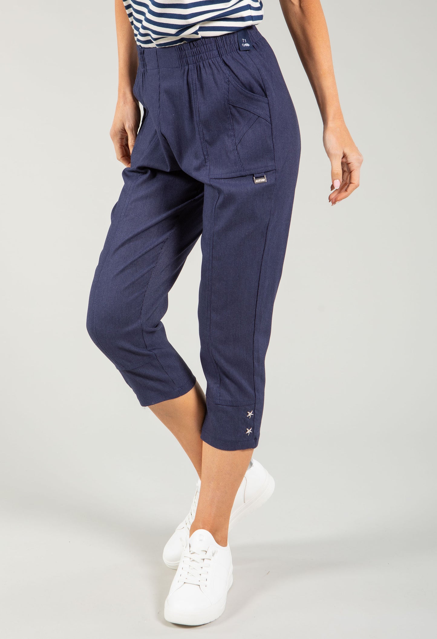 Relaxed Fit Capri Trousers
