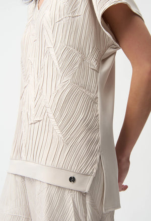V-neck Relaxed Fit Top