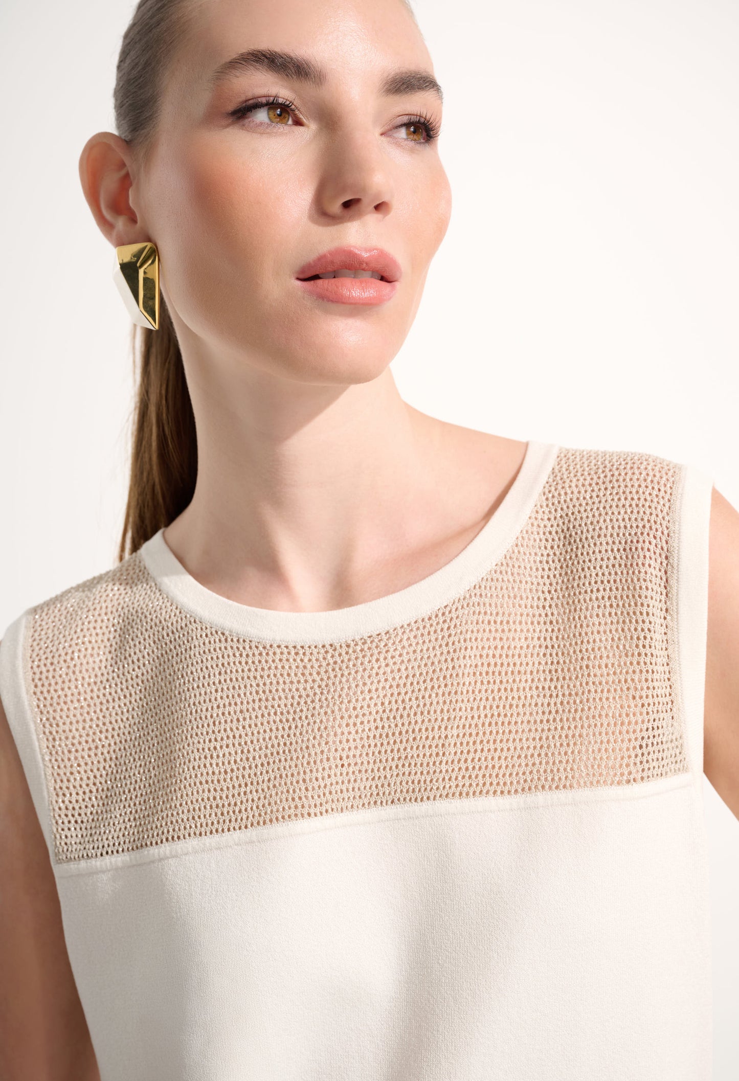 Crew Neck Sleeveless Top