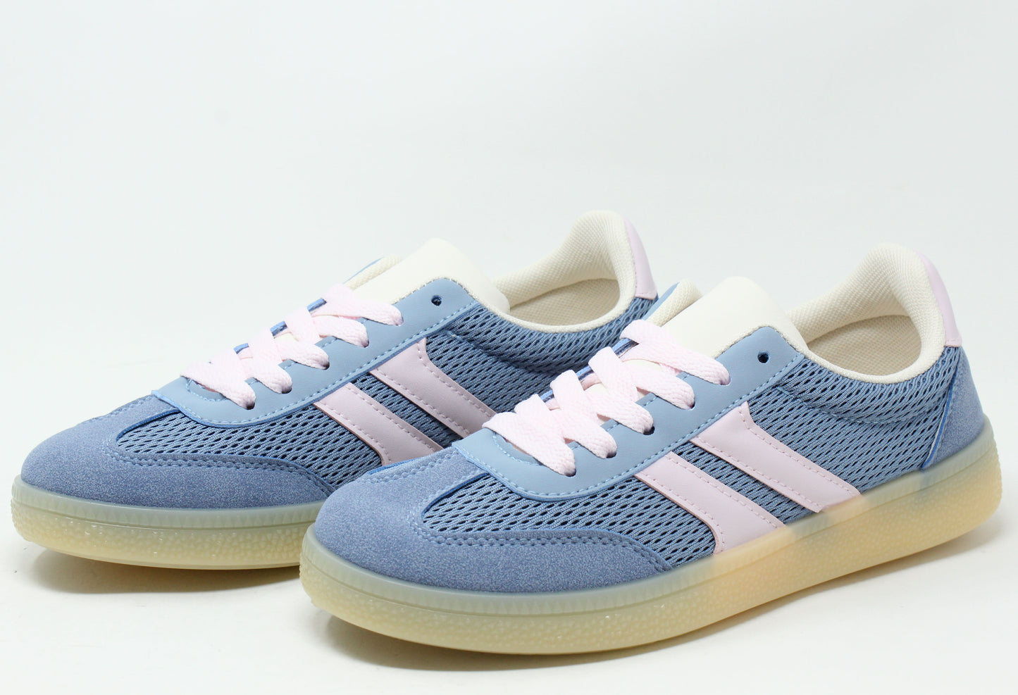 Contrast Stripe Trainer