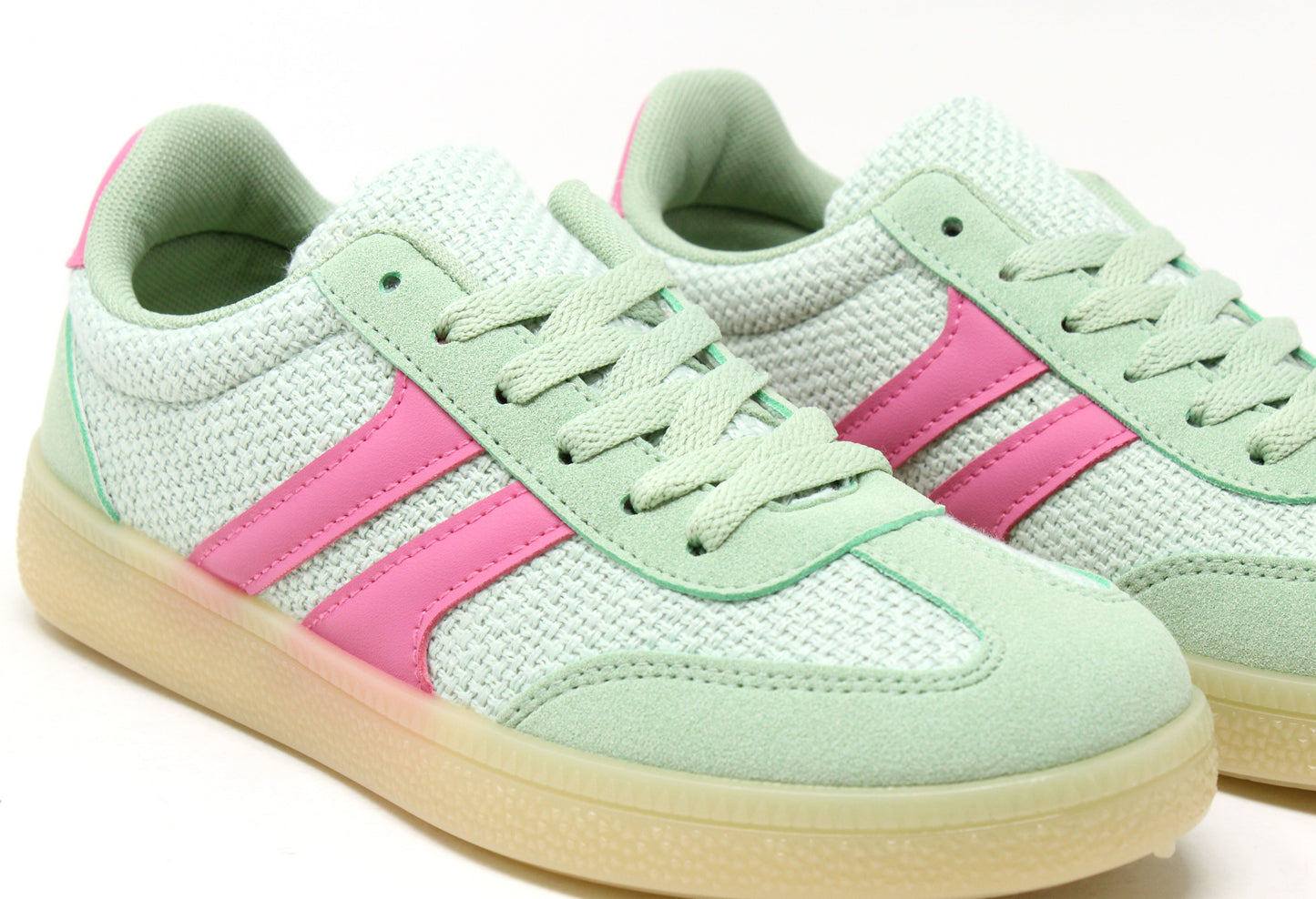 Contrast Stripe Trainer