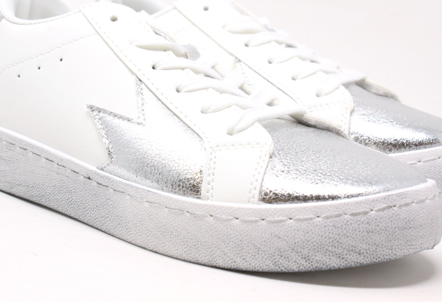 Metallic Star Trainer