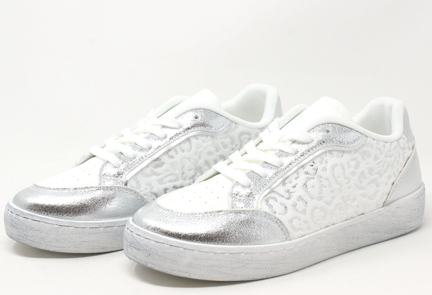 Metallic Leo Trainer