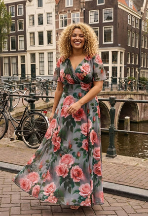 Isabelle Curve+ Float Sleeve Maxi Dress