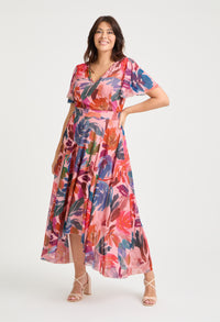 Tilly Angel Sleeve Sweetheart Curve+ Dress