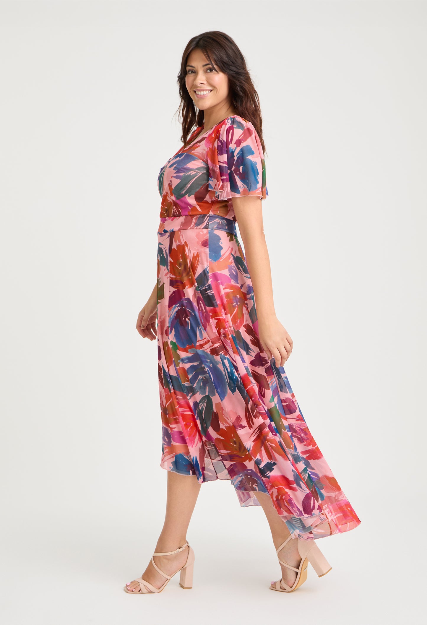 Tilly Angel Sleeve Sweetheart Curve+ Dress