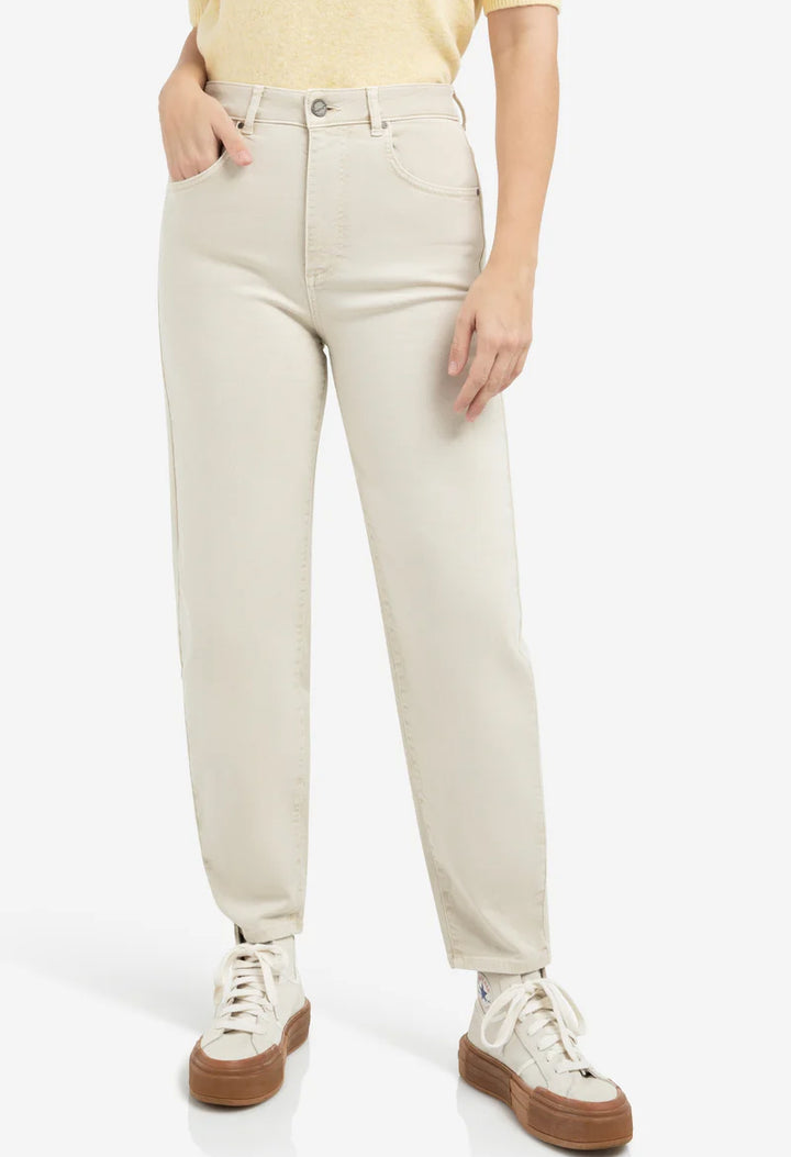 Barrel Jeans