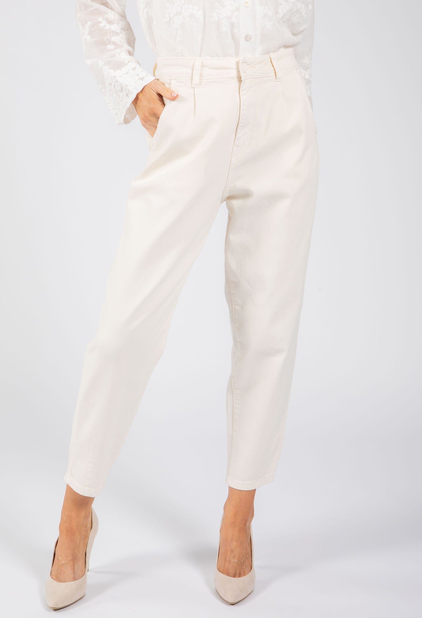 Tiffanie Barrel Fit Jeans