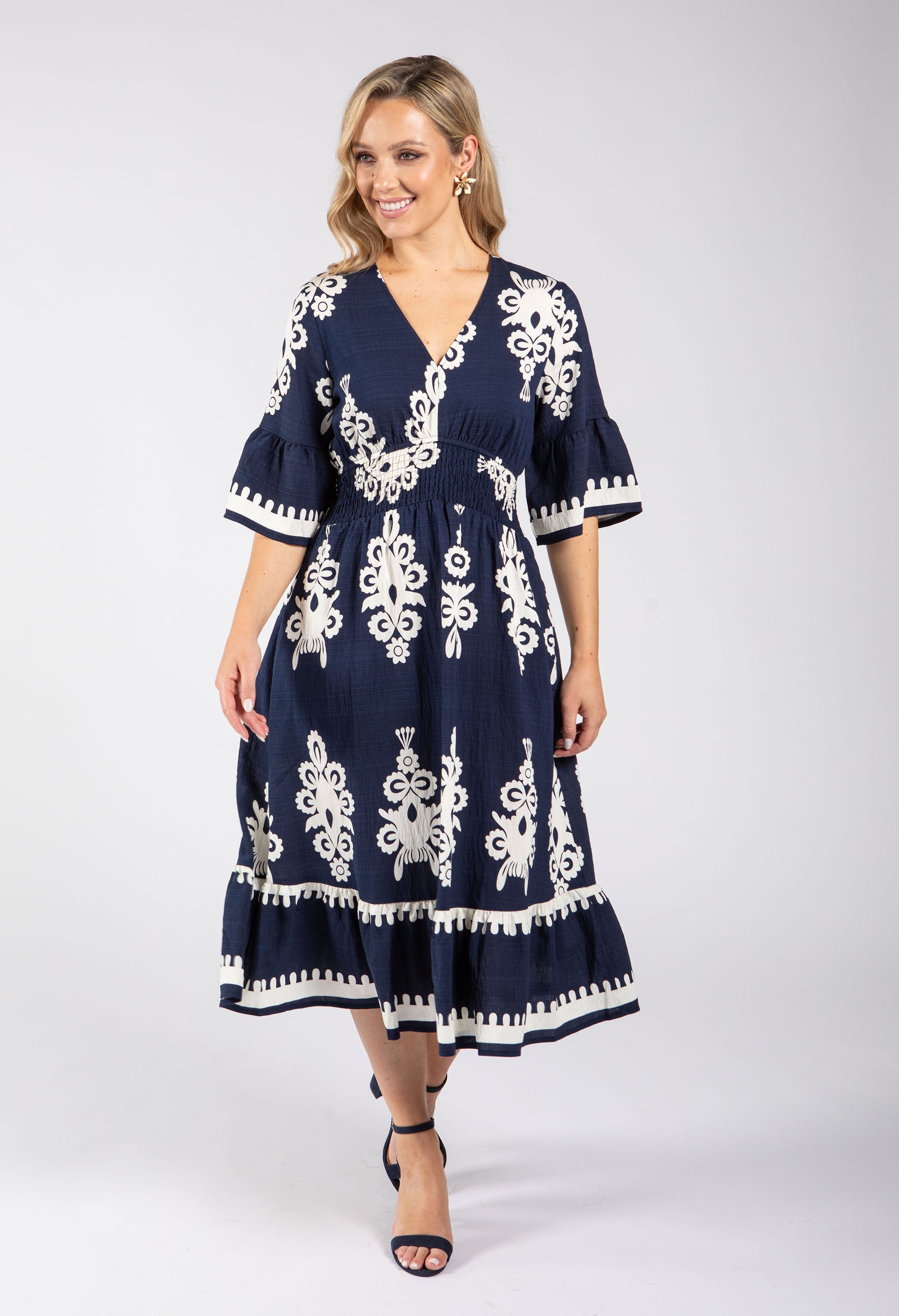 leo lin iris dress Rayna Appliqué Floral Maxi Dress main image 0