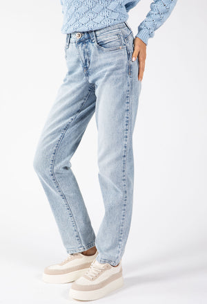 “Ab”solution® Mid-Rise Booty Lift Straight Leg Jeans