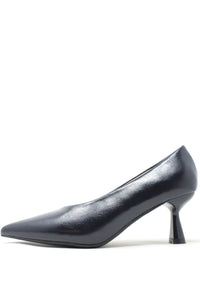 Curved Court Heel