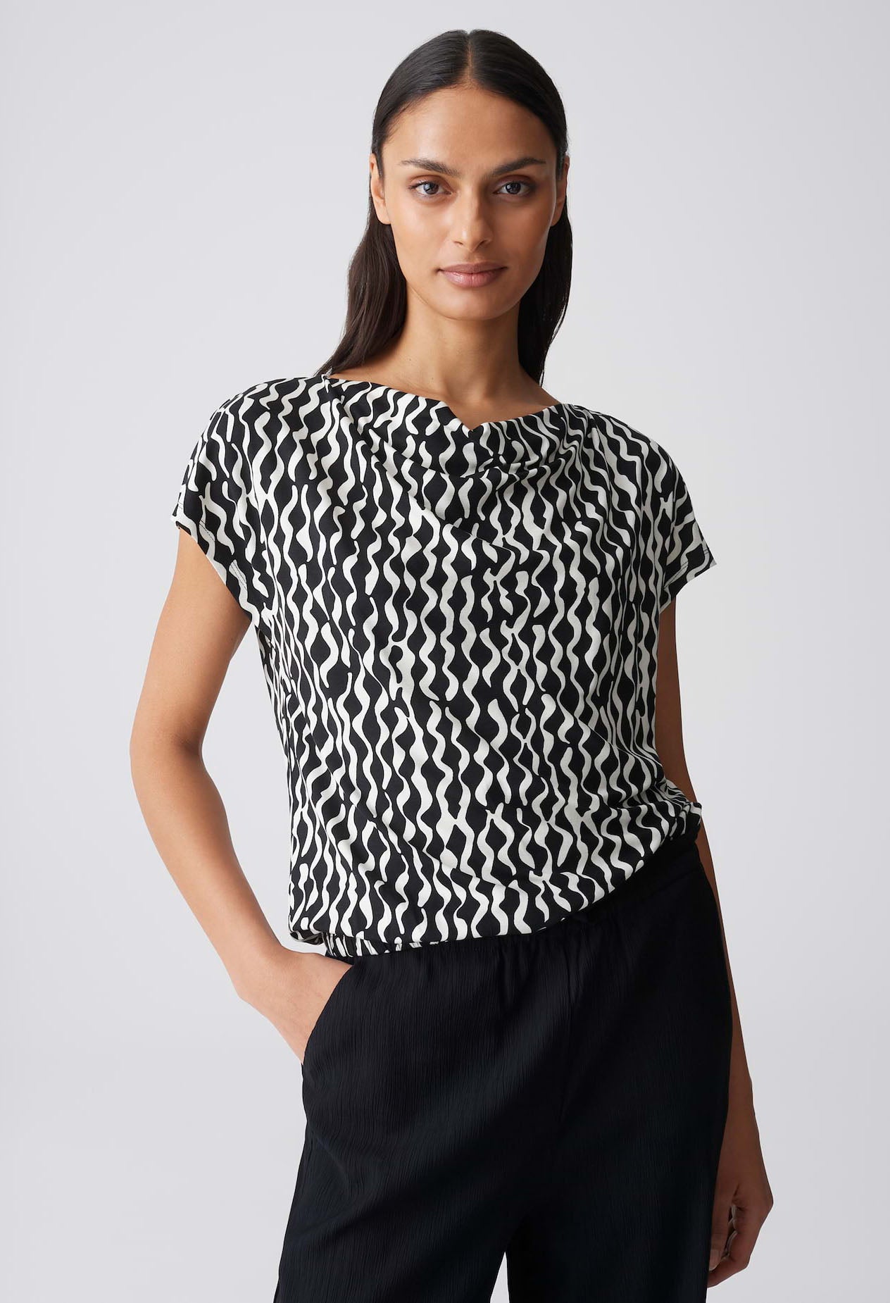Sapaya Motion Printed Top
