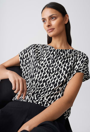 Sapaya Motion Printed Top