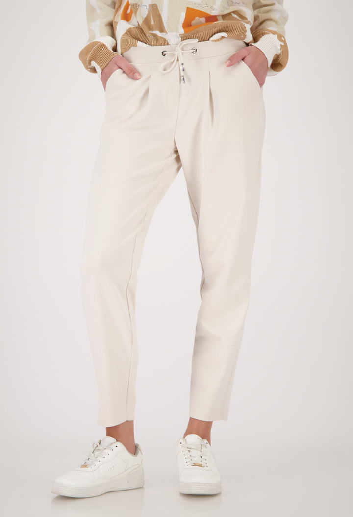 Relaxed Fit Jogger