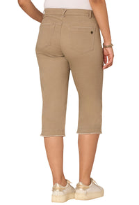 "Ab"solution Mid-Rise Fray Hem Skimmer Pant