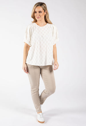 Paca Floral Embroidery Top