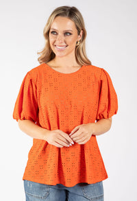 Paca Floral Embroidery Top