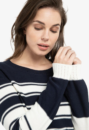 Knitted sweater with stripes and long sleeves