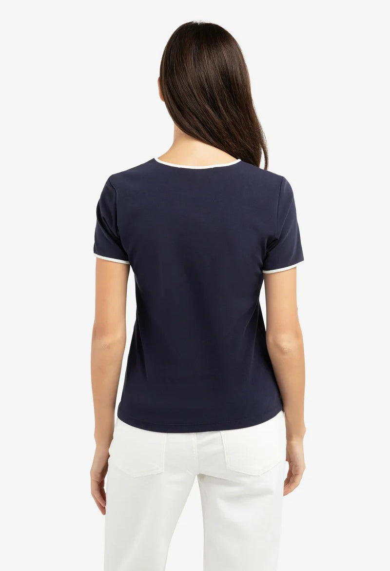 T-shirt with contrasting trim and round neck