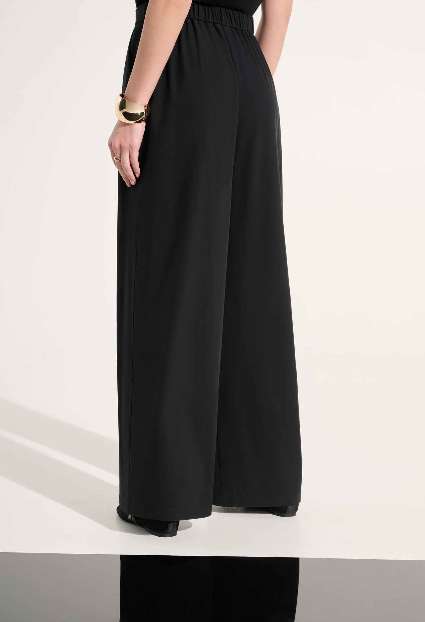 Pull-on Wide Leg Trousers