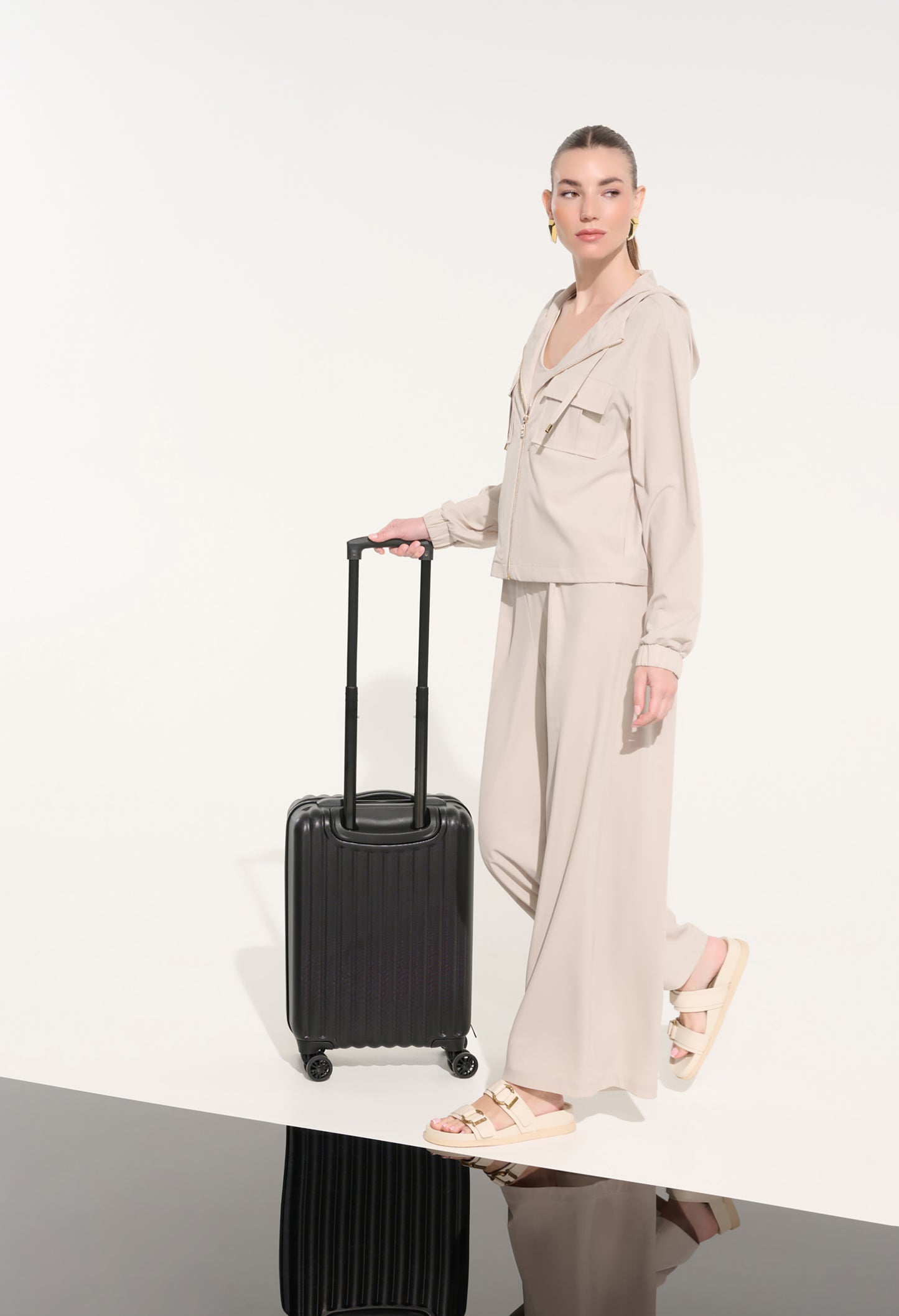 Pull-on Wide Leg Trousers