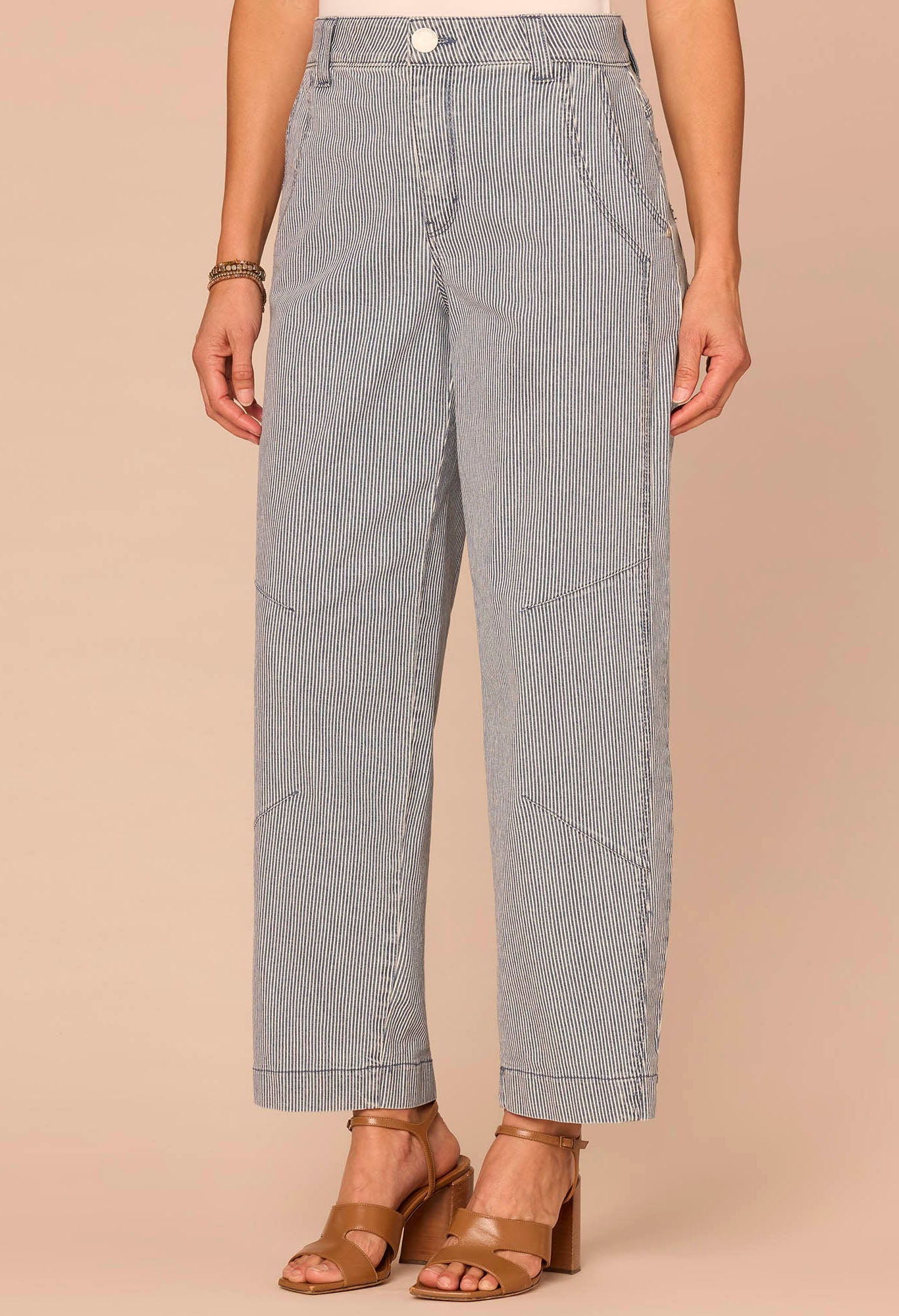 “Ab”solution® Skyrise Relaxed Barrel Leg Jeans