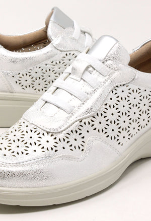 Laser Cut Trainer