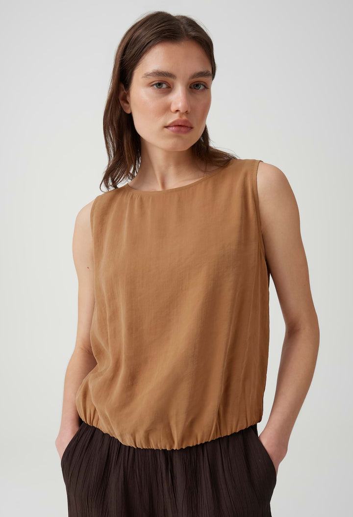 Fergy Sleeveless Blouse