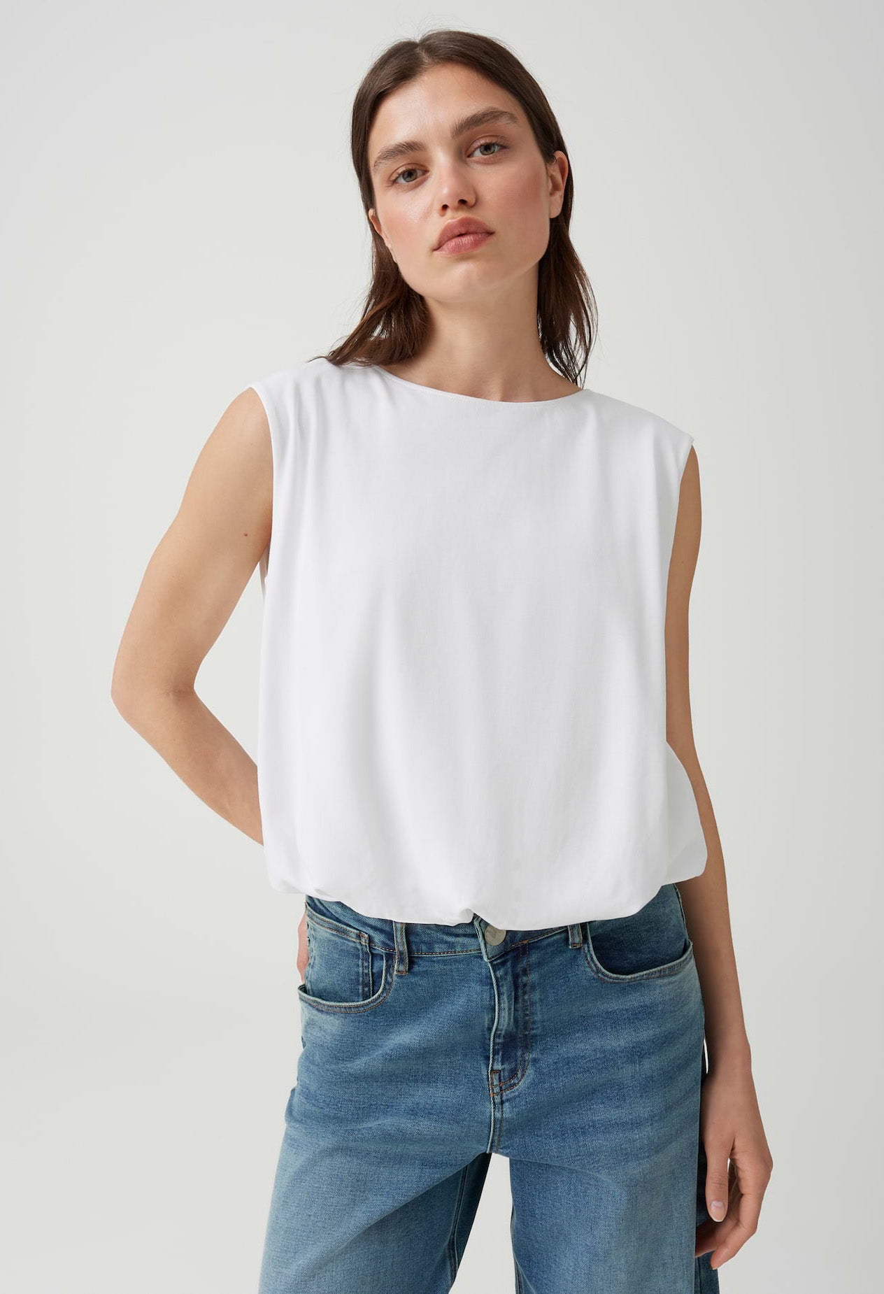 Selisa Balloon Hem Top