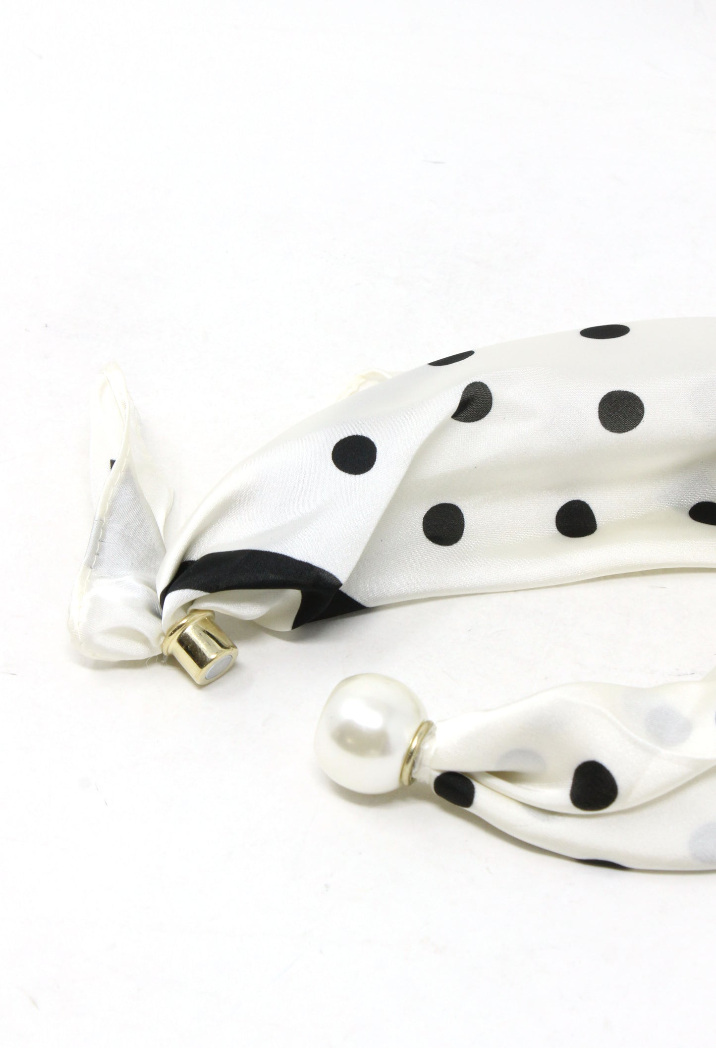 Polka Dot Magnetic Neck Scarf