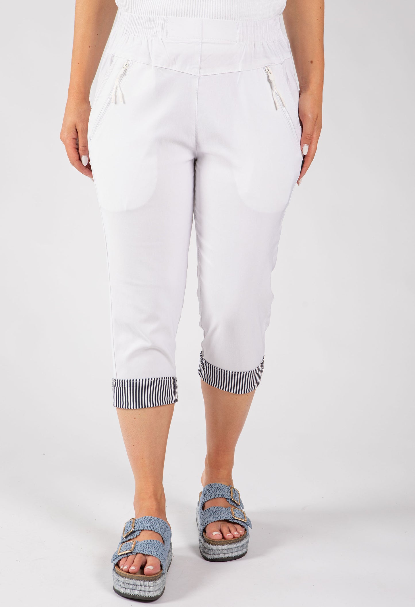 Pull On Capri Trousers