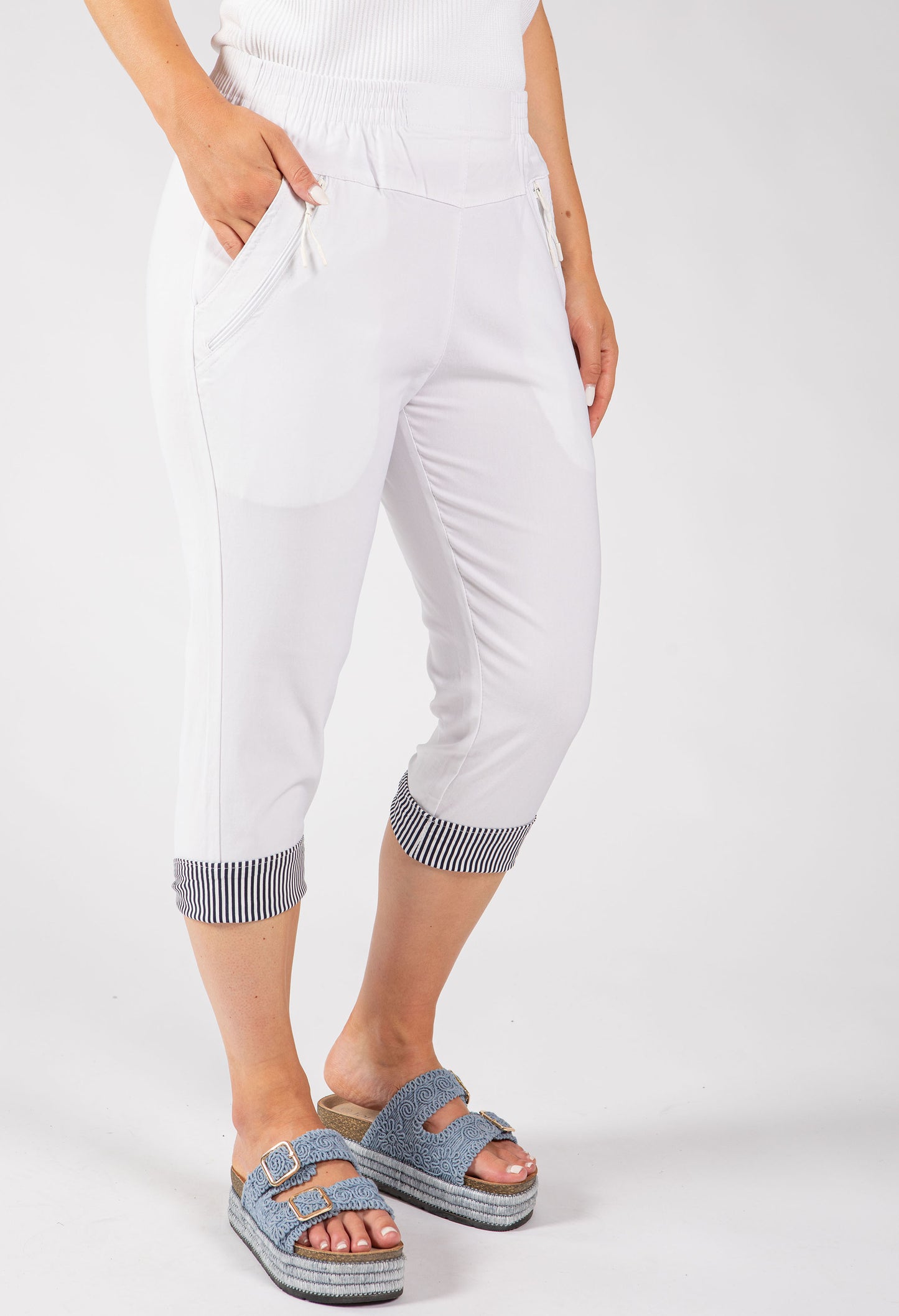 Pull On Capri Trousers