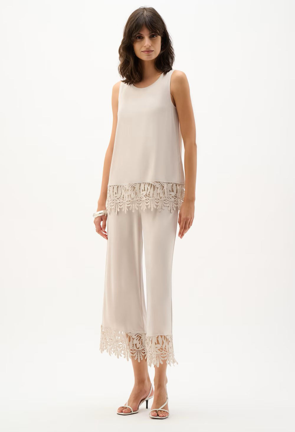 Chic Top with Embroidered Hem