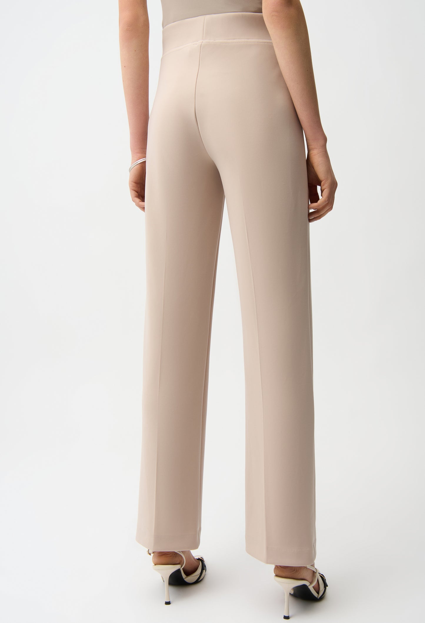 Classic Wide Leg Pant