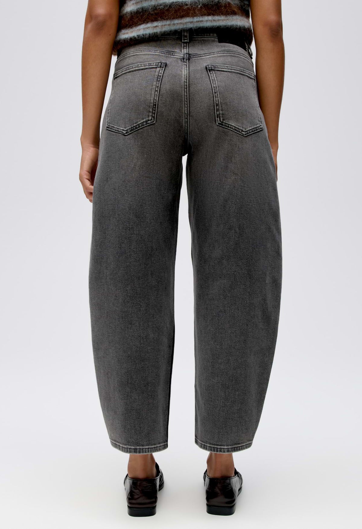 Lolah Motion Barrel Jeans
