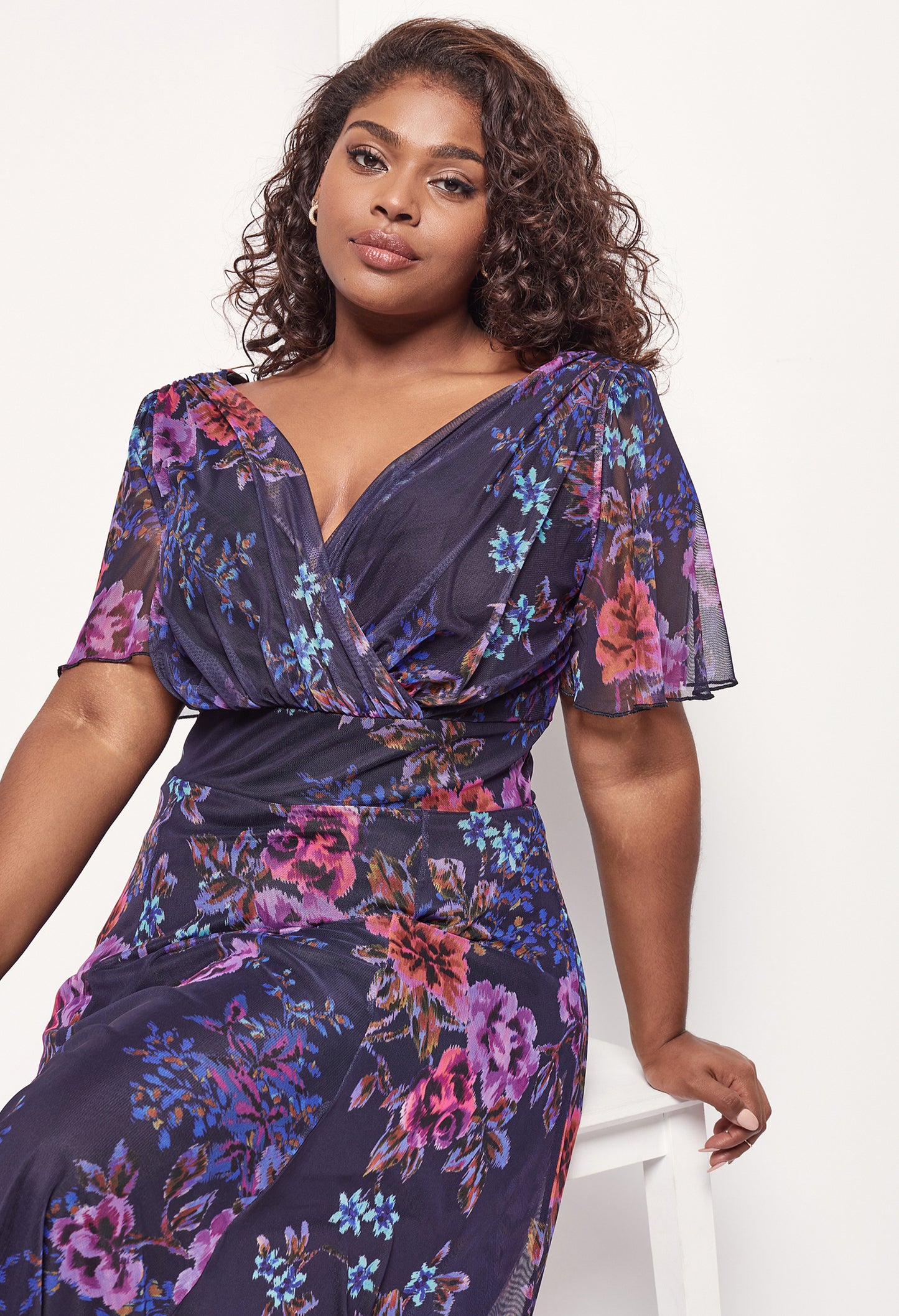 Isabelle Curve+ Float Sleeve Maxi Dress