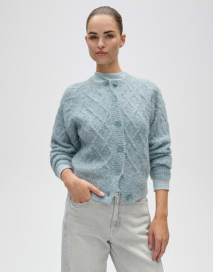 Dable Cardigan With Cable-Knit Pattern