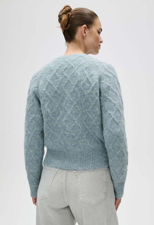Dable Cardigan With Cable-Knit Pattern