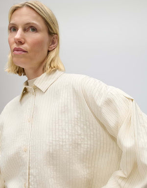 Flui Oversized Shirt With Pleated Details