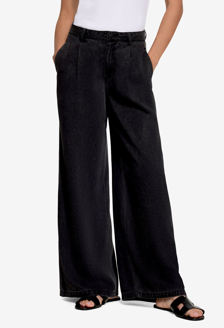 Wide Leg Jeans