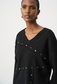 Embellished V-neck Pullover