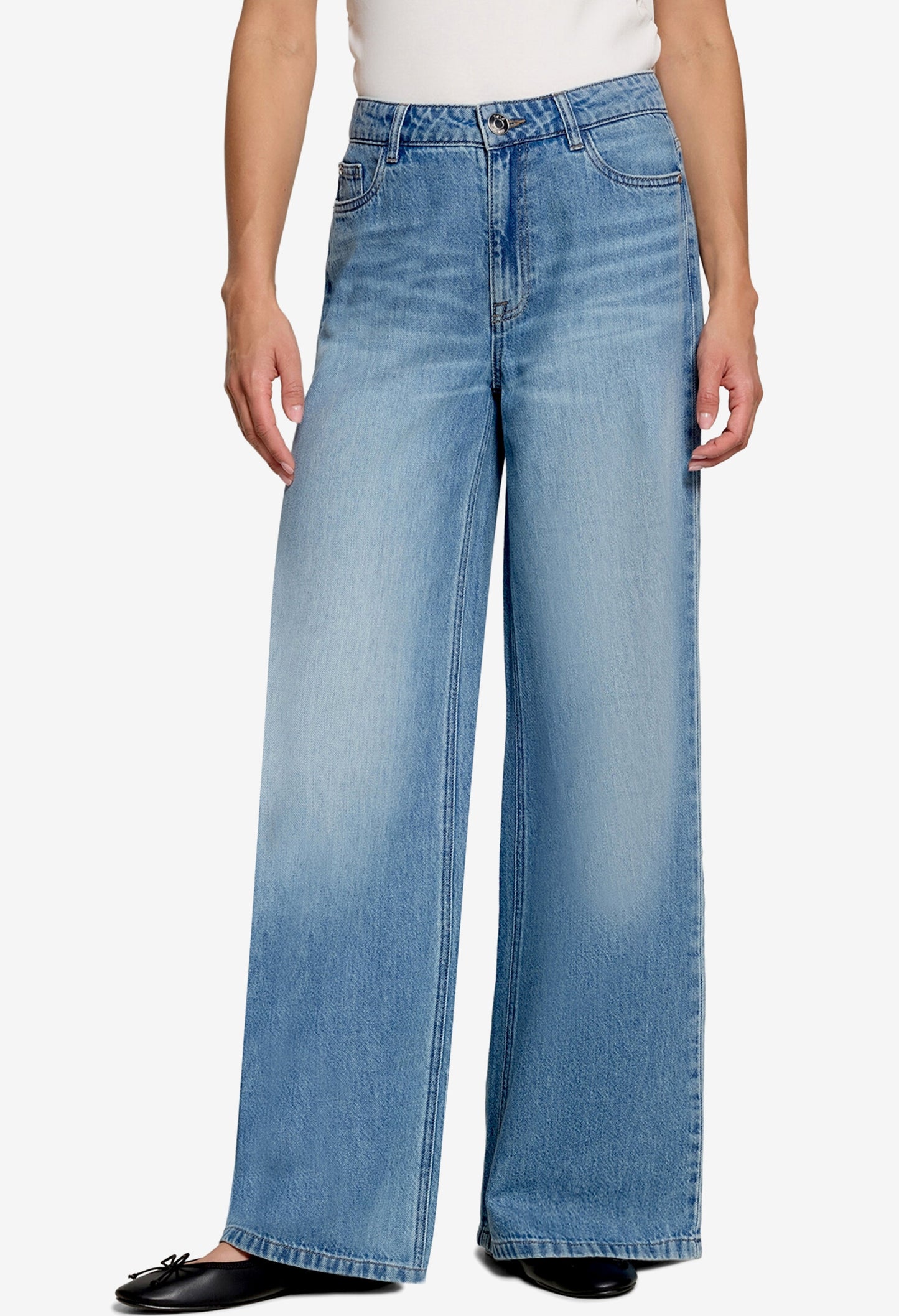 Wide Leg Jeans