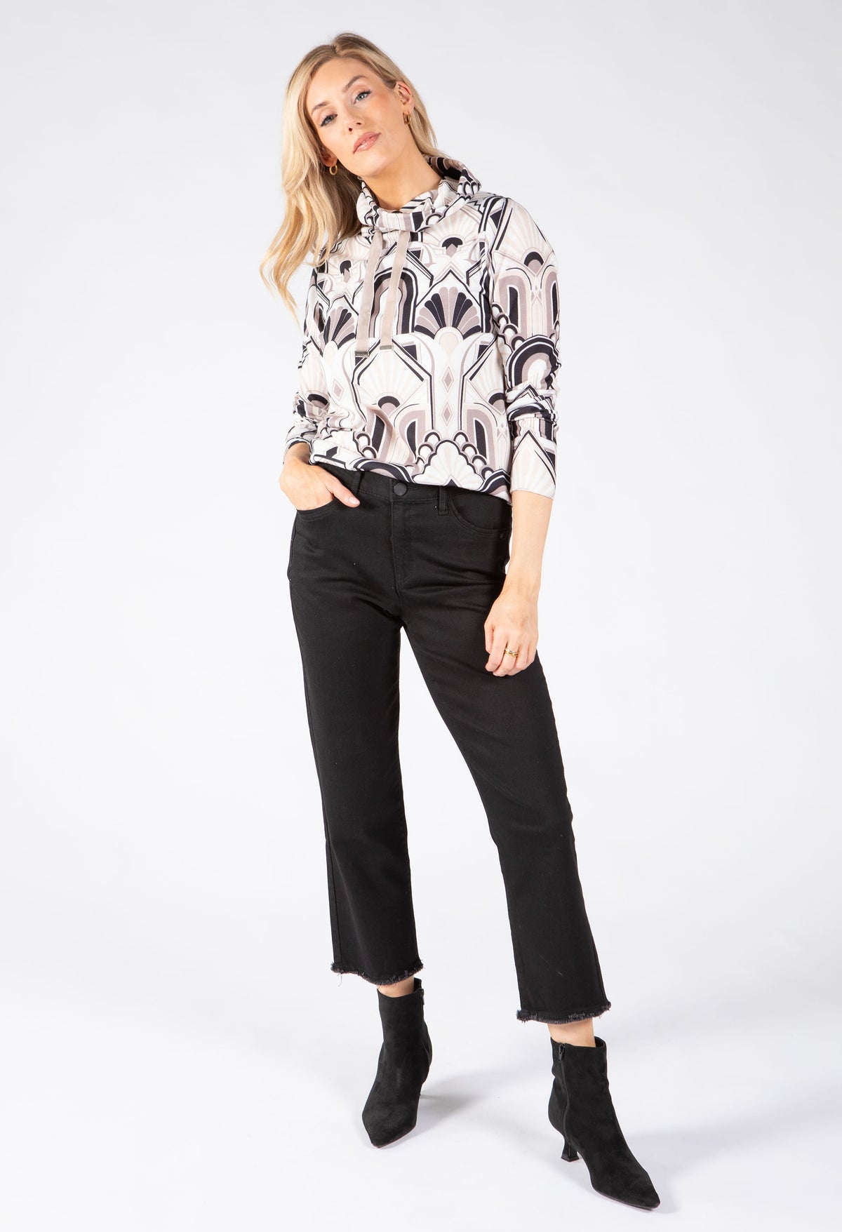 Maya Geometric Print Fine Knit Top