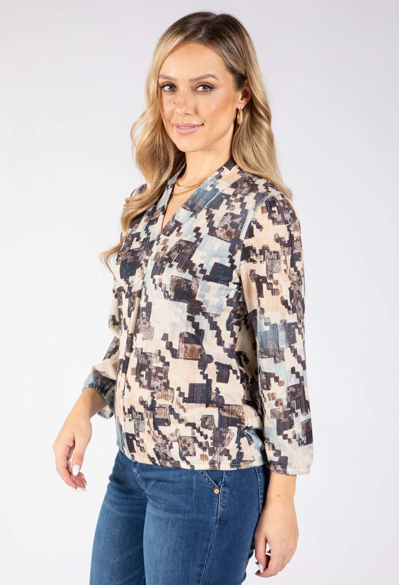 Elaris Abstract Print Knit Top