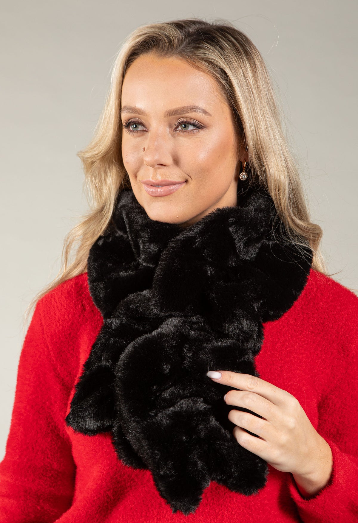 Faux Fur Textured Scarf