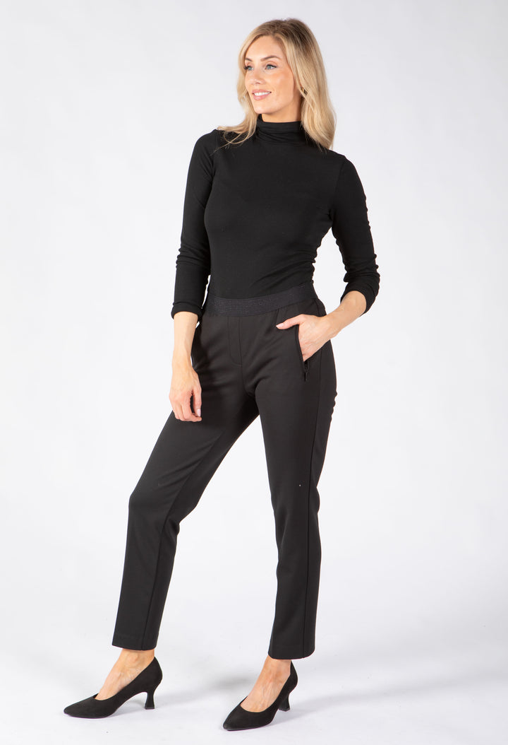 Angelika Slim Fit Legging